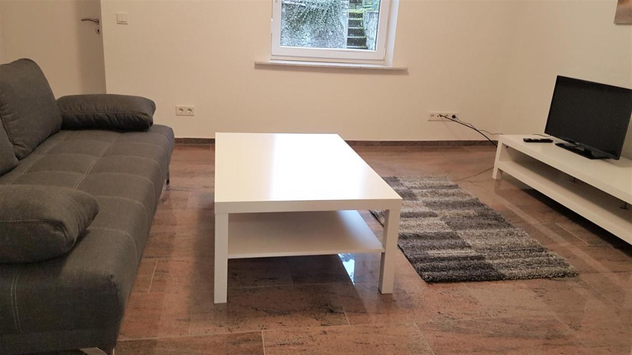 Ferienwohnungen Haus Scheidter 40 ザールブリュッケン エクステリア 写真